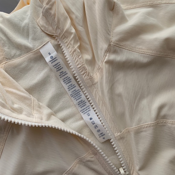 LULULEMON JACKET - Picture 6 of 8